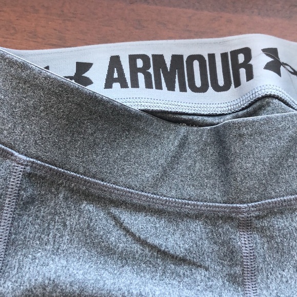 Under armour 7/8 compression leggings - Picture 2 of 2